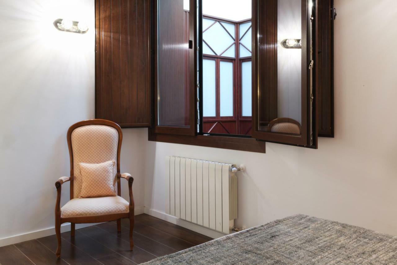 Posada Pilatos Σεβίλλη Εξωτερικό φωτογραφία